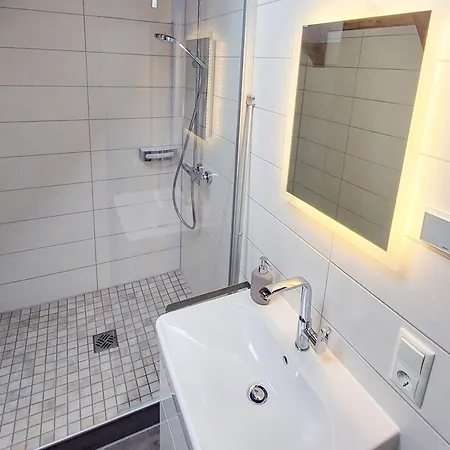 Business-apartments Im Schuster-acht Apartamento Wolgast
